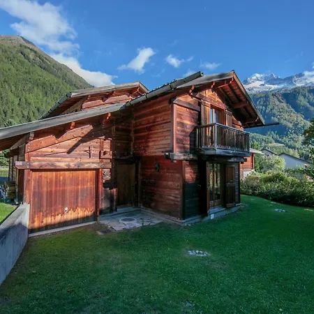 Vaffier Mont Blanc View + Garden + Bbq For 8 - Happy Chamonix Mont Blanc